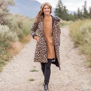 Joe Fresh Jilly 2.0 leopard print midi puffer jacket • size L